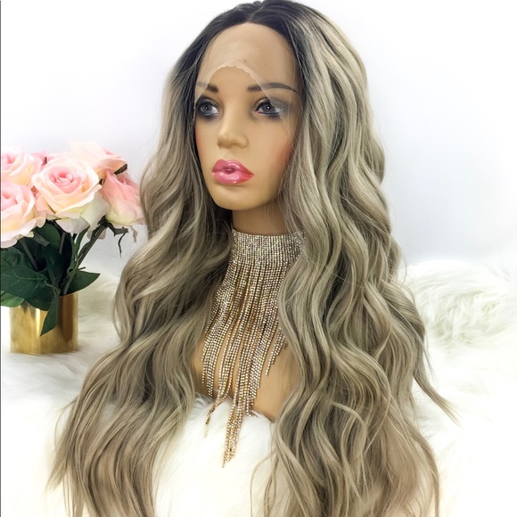 Liv | Lace Front Wig - Picture 2 of 8